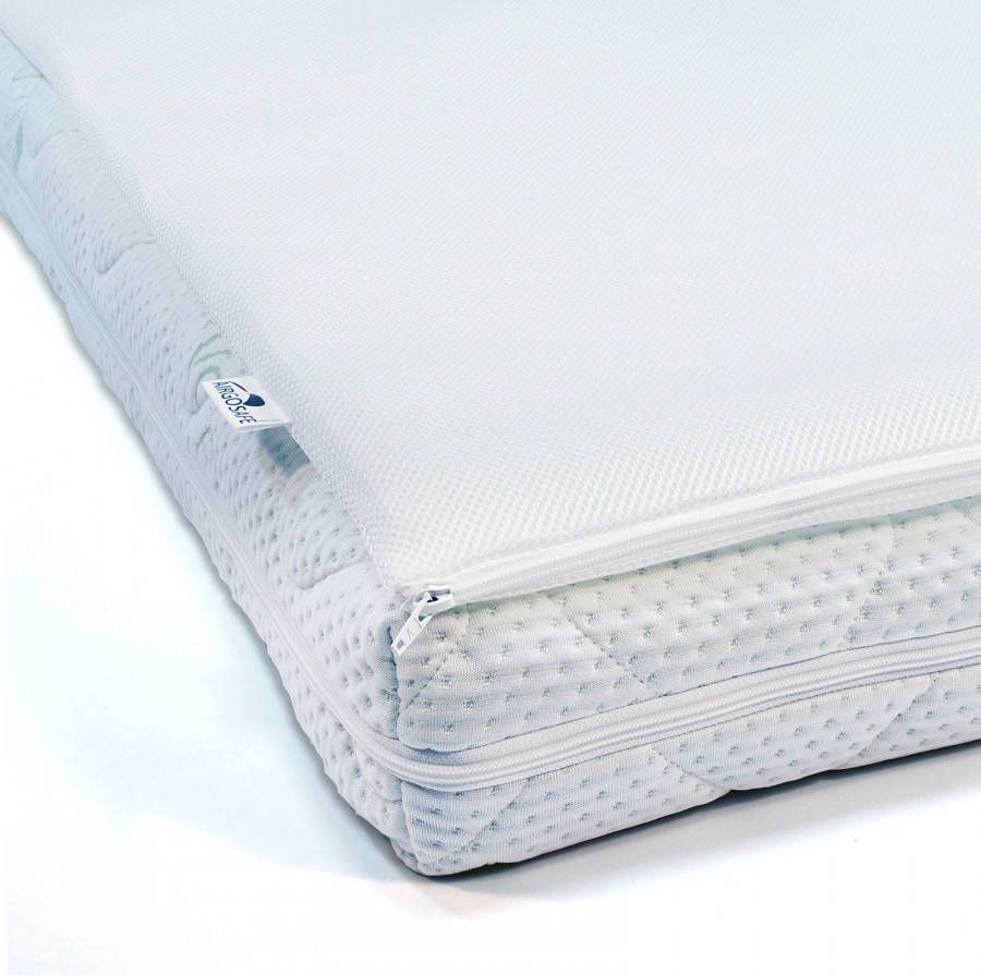 ABZ Peutermatras 70 x 140 cm Witte Panter Koudschuim Met Ventilerende Airgosafe Topper